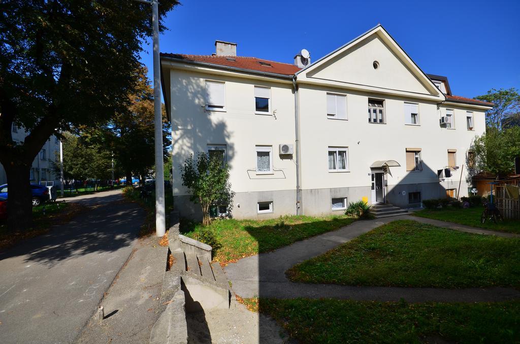Lisinski Apartment With Private Parking 자그레브 객실 사진