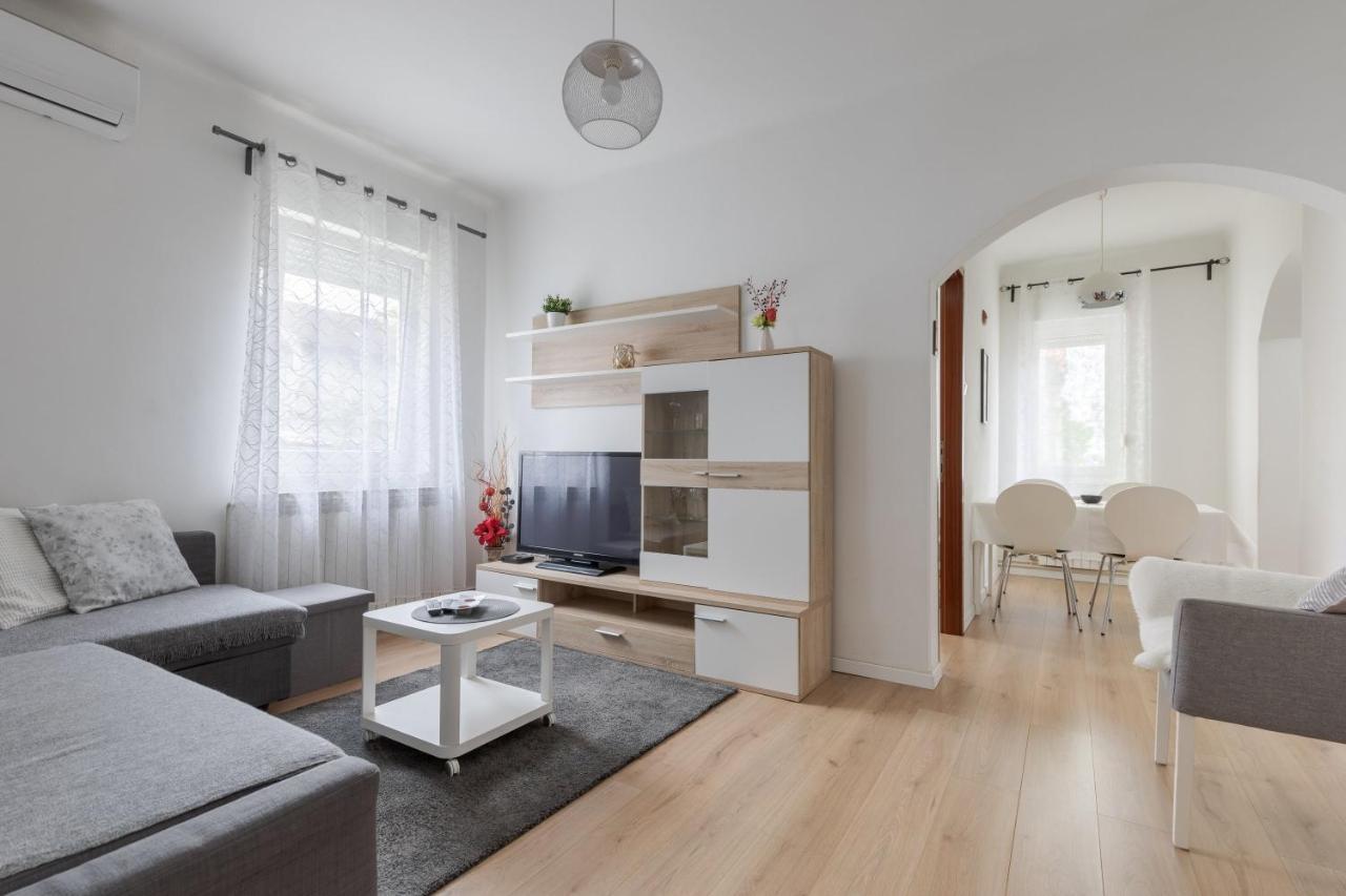 Lisinski Apartment With Private Parking 자그레브 외부 사진